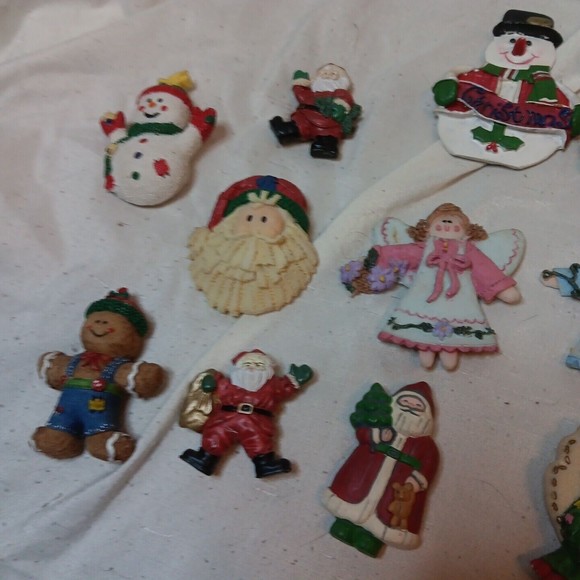Lot Of 14 VTG Christmas Magnets Ceramic Resin Santa Snowman Angel Gingerbread - Picture 4 of 4